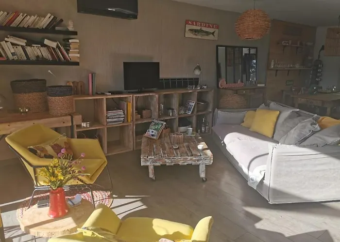 Exotique فيلة Paulhan